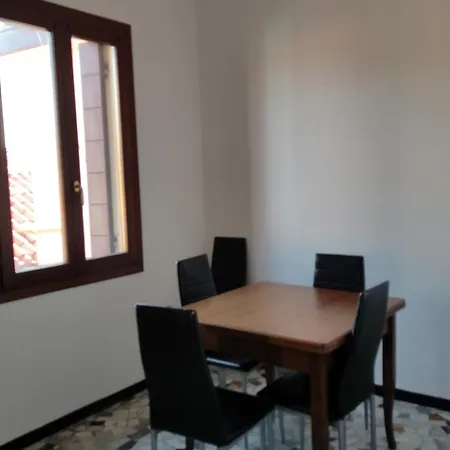 With Large Terrace Nearby Station, Appartement Mestre