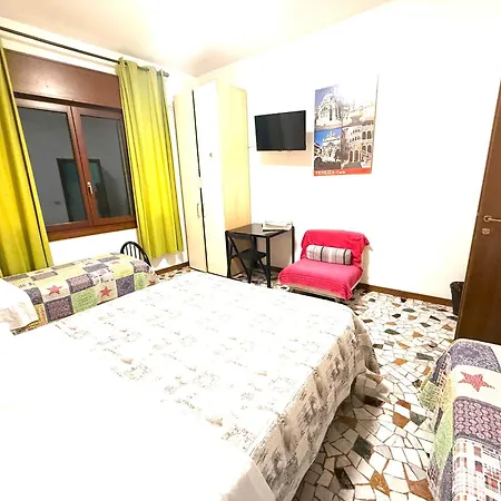With Large Terrace Nearby Station, Appartement *